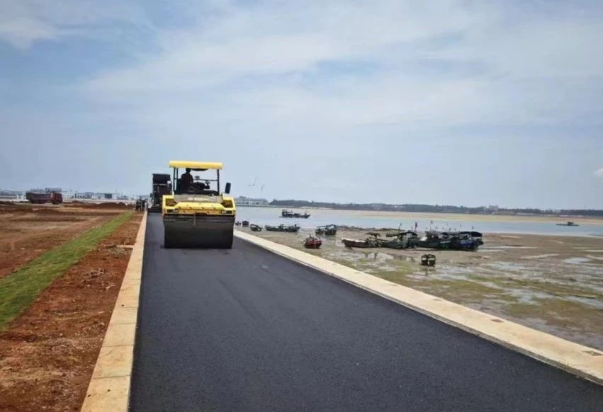 1752550521543173.jpg 臨高金牌港海堤建設(shè)項目進入完工驗收階段.jpg